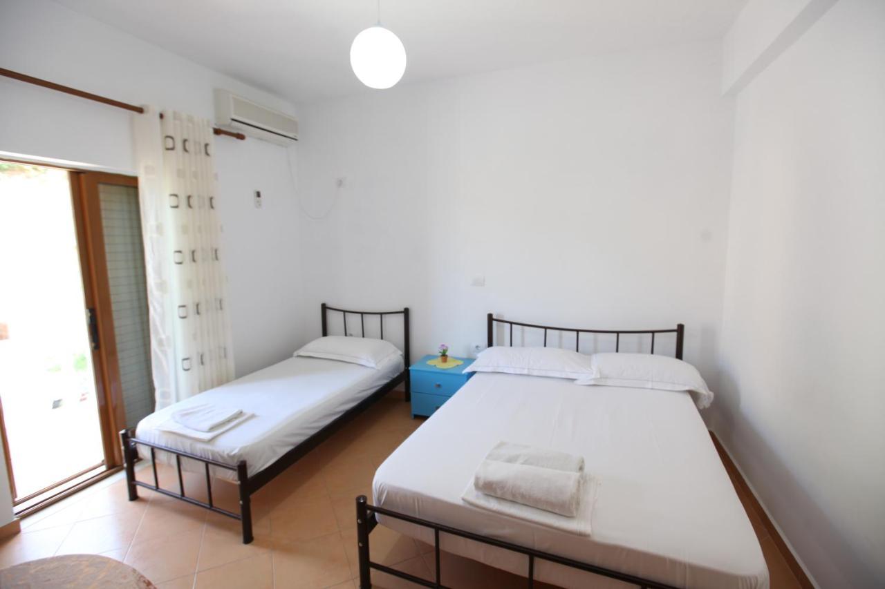 Hotel Lagjini Lukovë Esterno foto